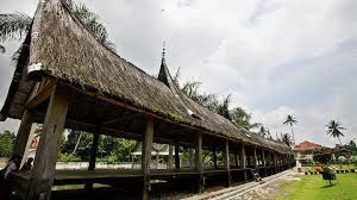 Balairung Sari Tanpa Dinding