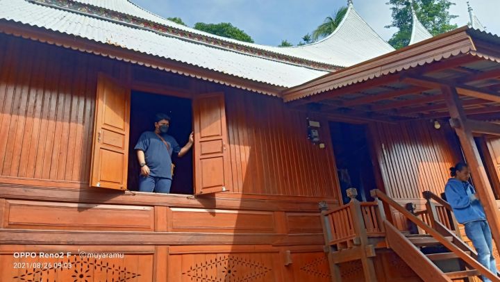 rumah gadang ETEK NURANI